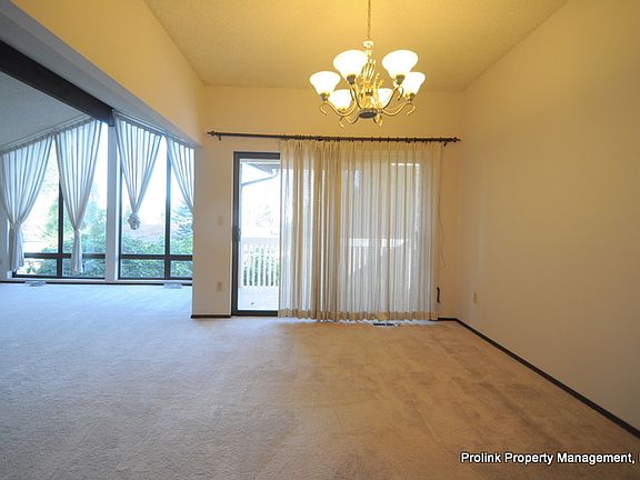 5th image of 15415 SE 44th Pl
