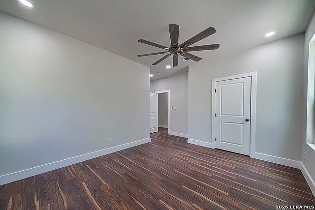 823 W French Pl — Photo 10