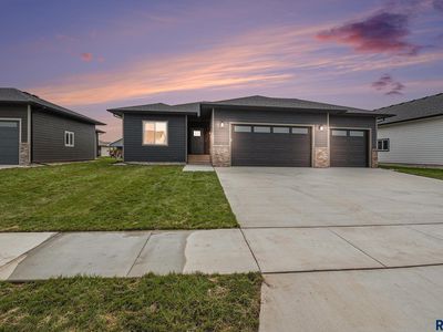 129 Caulfield St, Harrisburg, SD, 57032