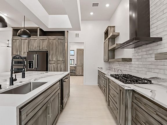 5th image of 5700 Valley Maple Dr