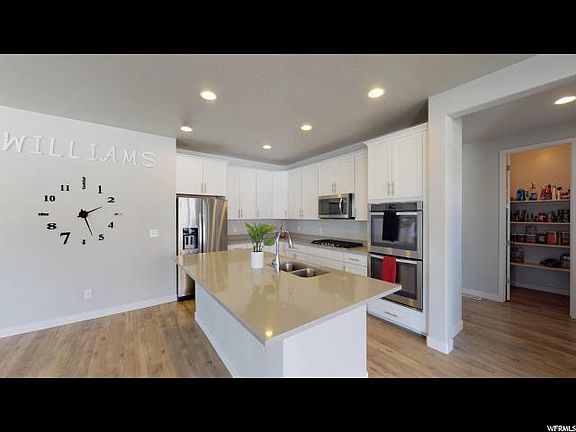 5th image of 2638 W Constance Way