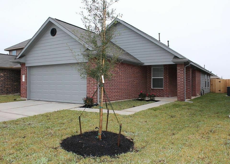 1st image of 5614 Latta Plantation Dr
