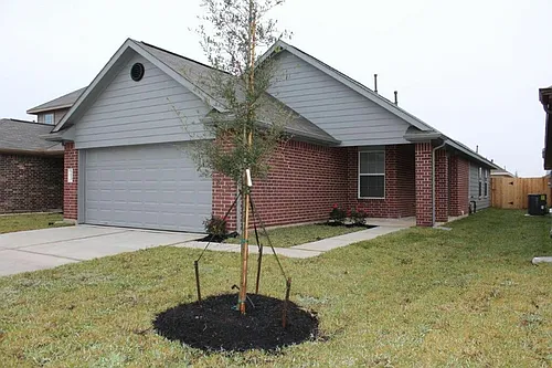 5614 Latta Plantation Dr Photo 1