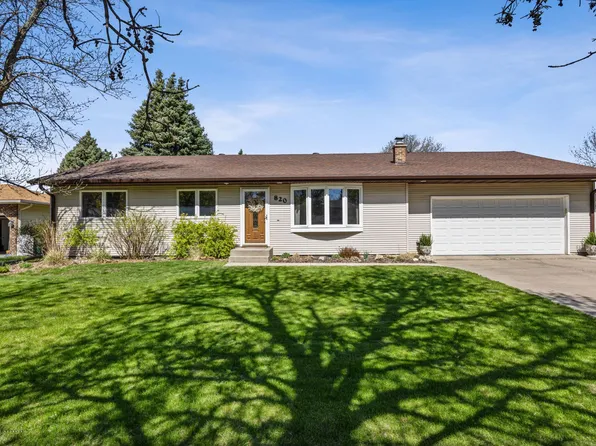 820 7th St E, West Fargo, ND 58078