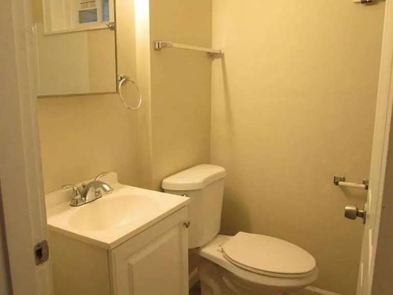 6420 Alabama Ave #1F — Photo 8