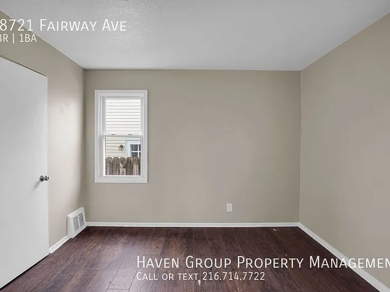 18721 Fairway Ave — Photo 9