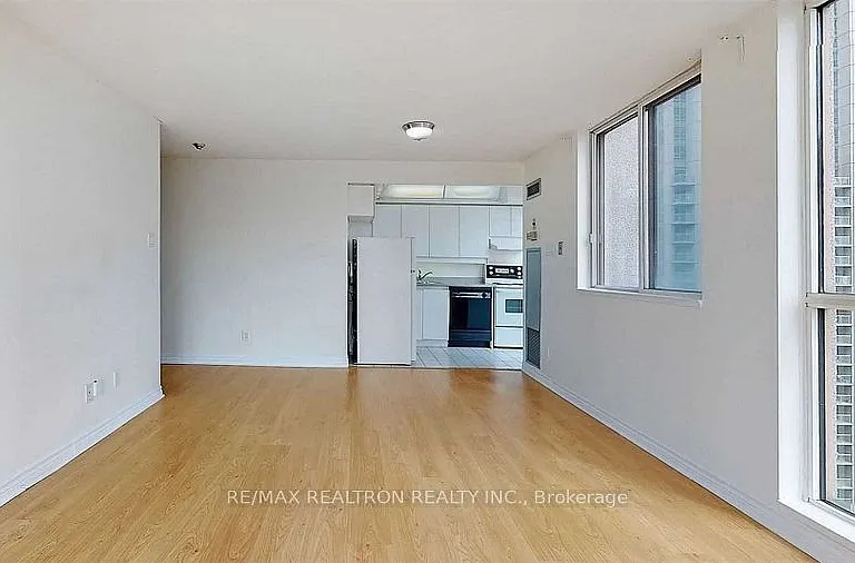 736 Bay St #2610 — Photo 9