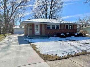 236 Renfrew Ct, Adrian, MI