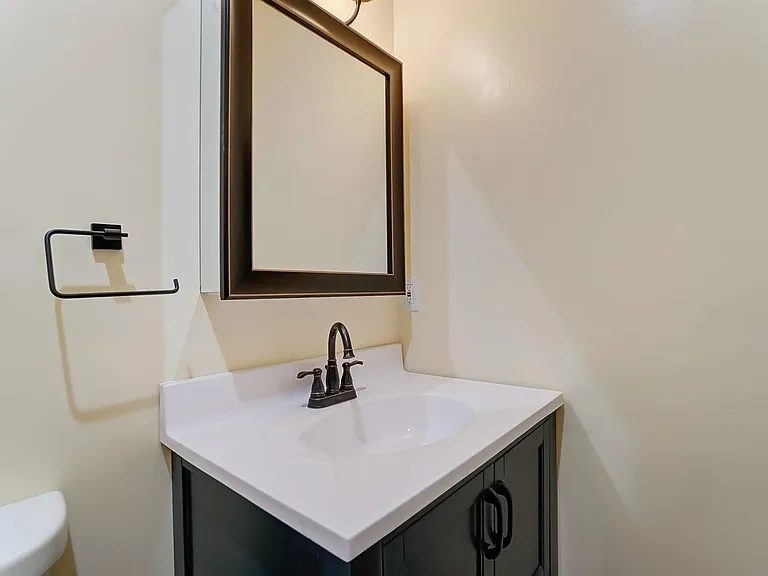 114 E Corry St — Photo 36