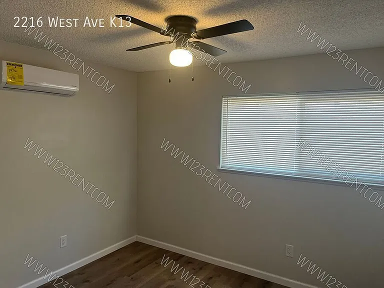 2216 W Avenue K13 — Photo 9