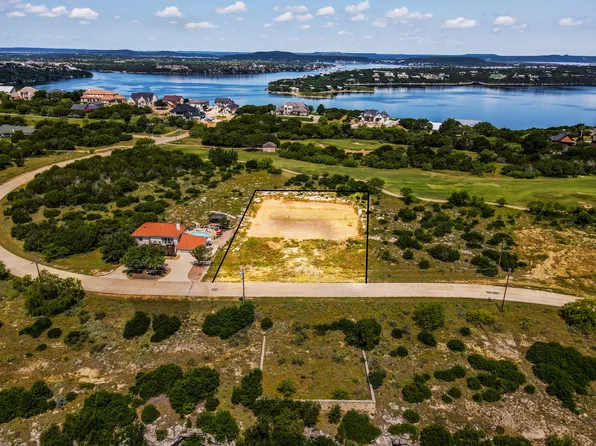 223 Oak Tree Dr, Graford, TX 76449