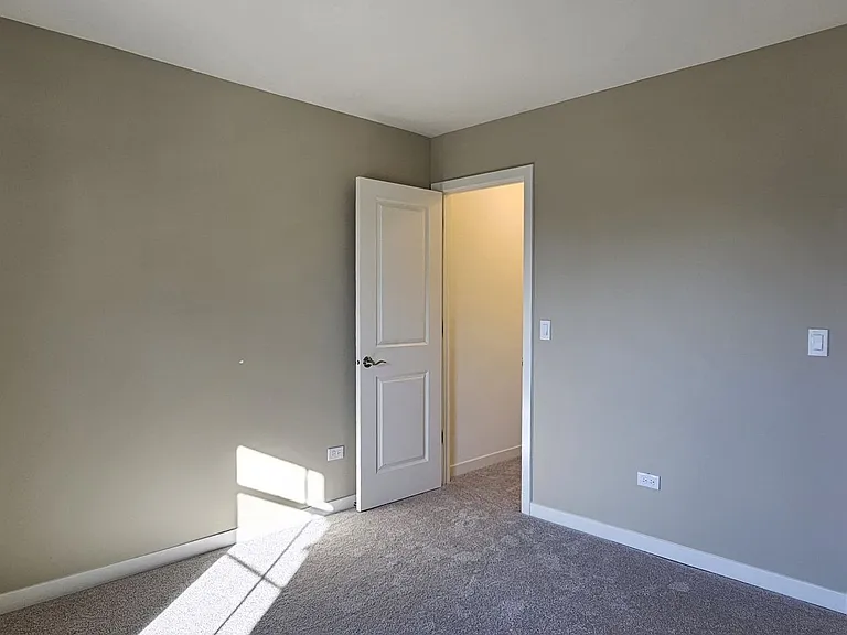 254 Timber Ridge Ct — Photo 12