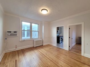 32-37 33rd St #2, Astoria, NY 11106