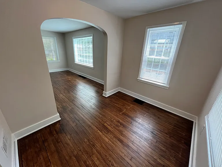 202 Maple Ln — Photo 8