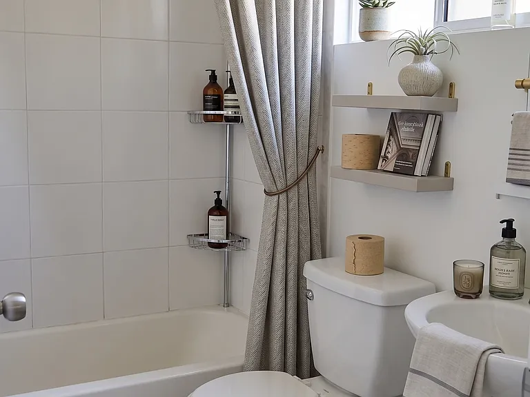 7438 Vassar Ave — Photo 18