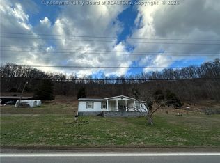 18858 S Calhoun Hwy, Orma, WV 25268