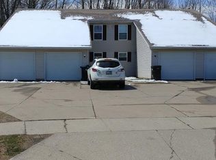 901 Cedar Run Ct NW, Grand Rapids, MI 49534