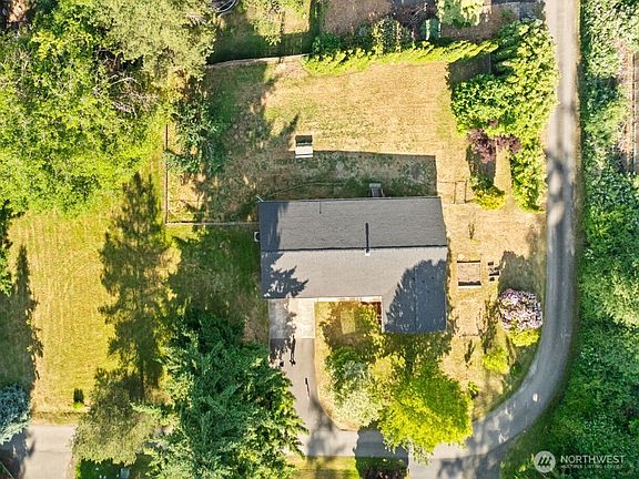 3rd image of 1245 SE Belford Lane