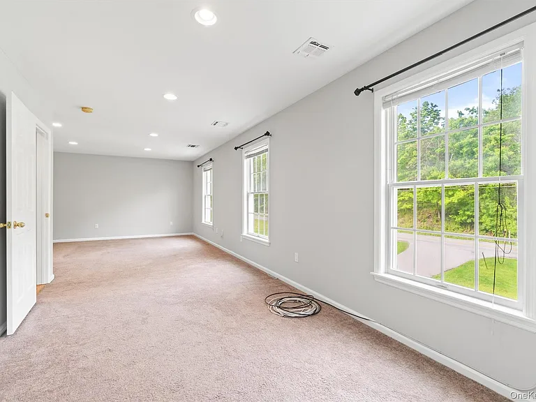 436 Jessup Rd — Photo 22