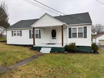 56 Halstead St, Oak Hill, WV, 25901