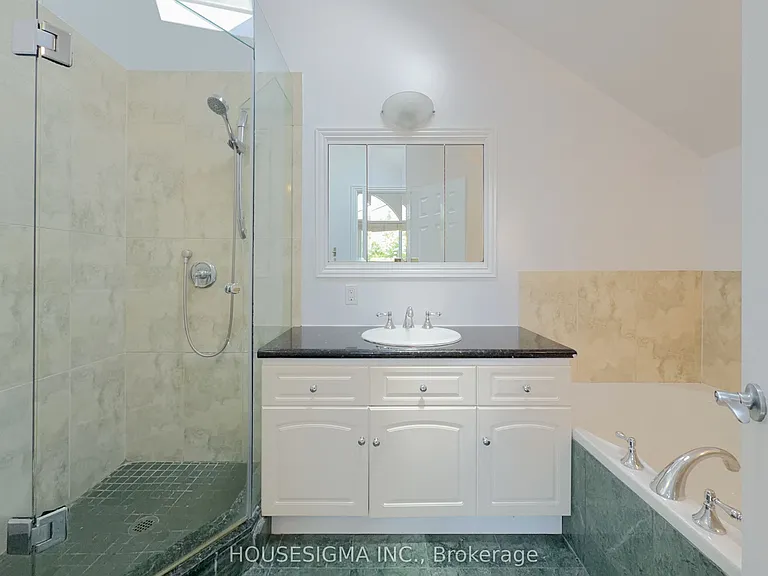 116 Cranbrooke Ave #MAIN — Photo 34
