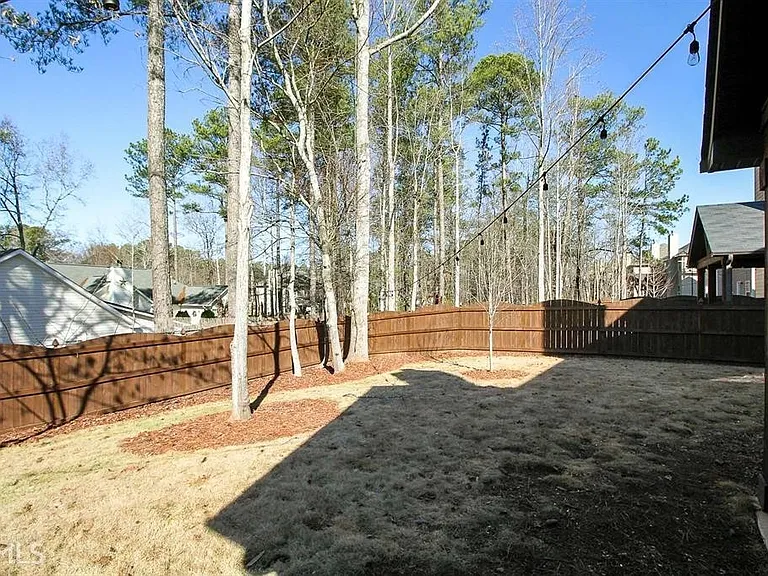 345 Cliffhaven Cir — Photo 17