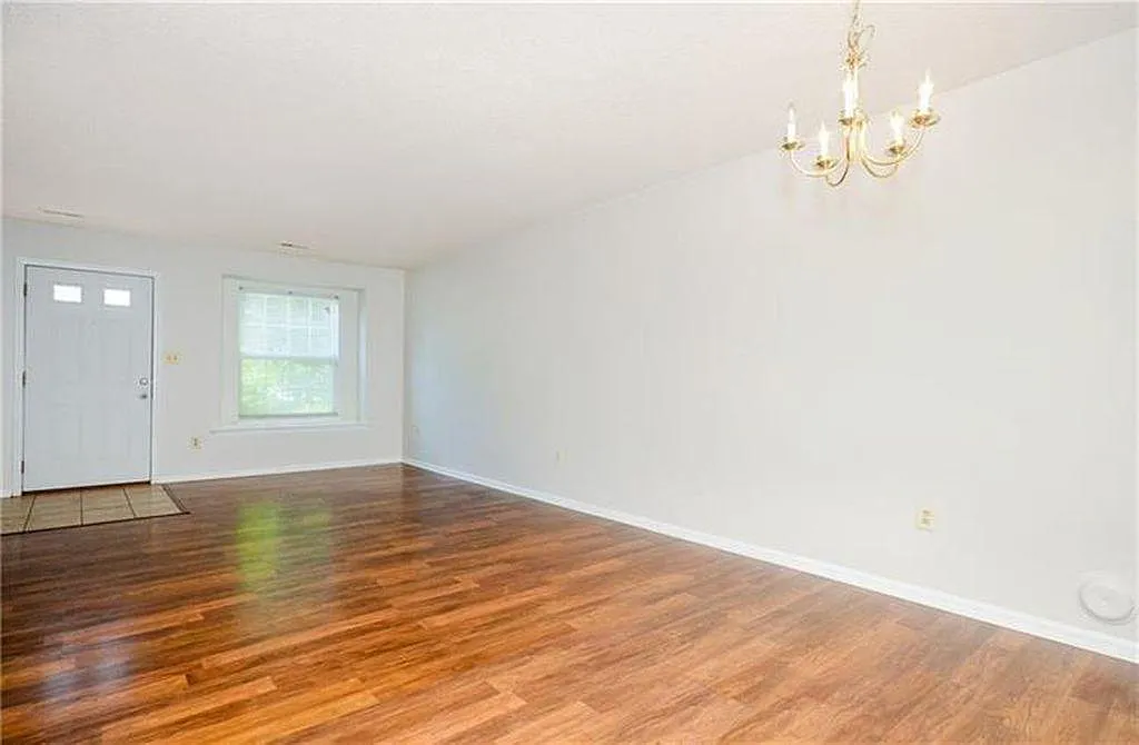 7 Rachel Ct — Photo 4