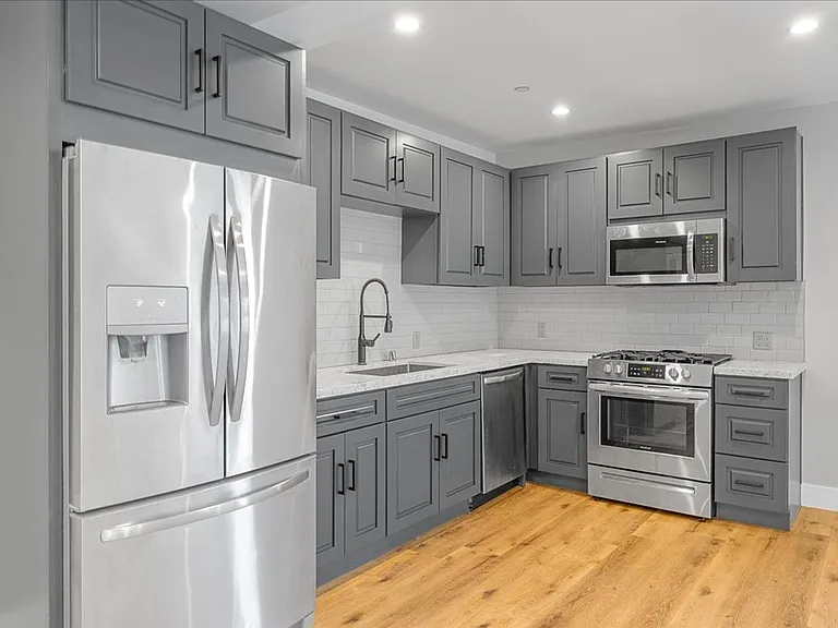 1182 West Blvd #C — Photo 4