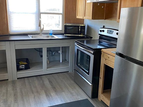 5th image of 675 Copeland Ave S #33
