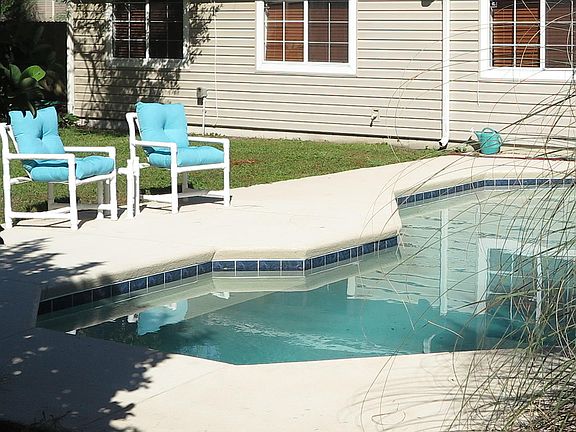 4th image of 8150 Sable Woods Dr N
