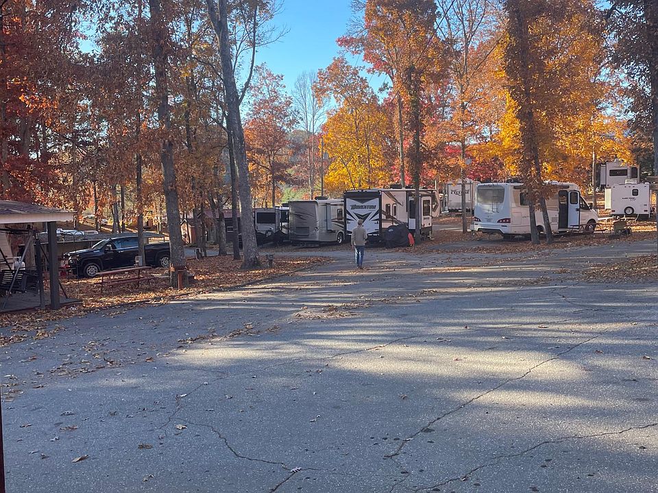 284 Fort Wilderness Rd Whittier NC Zillow