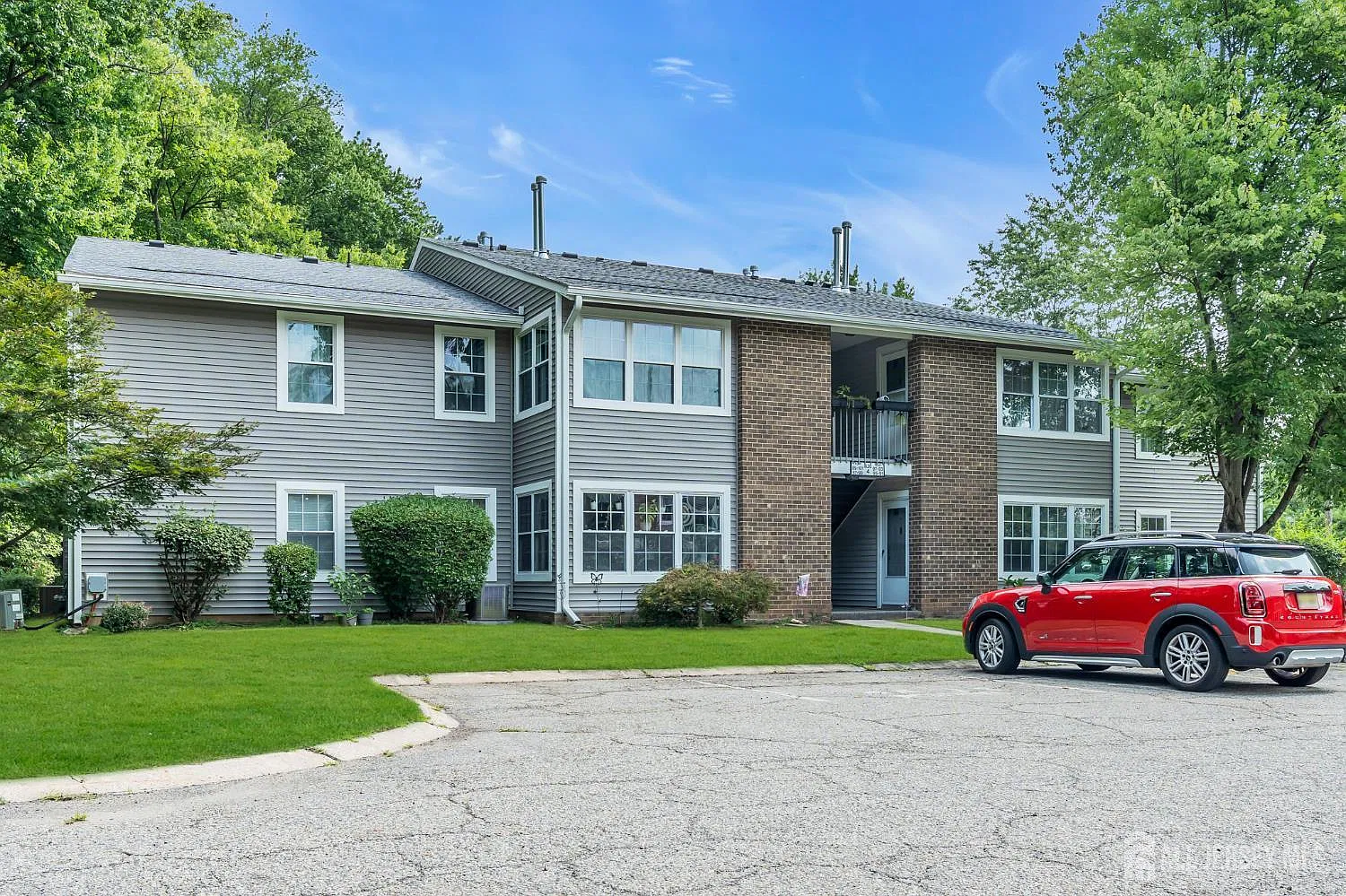 2 bed, 2.0 bath, $2,600 — Photo 2