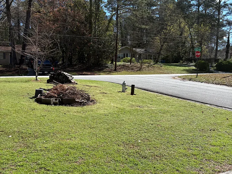 429 Strickland Ct — Photo 8