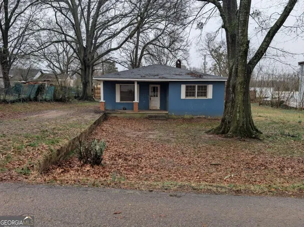 877 Latham St, Gainesville, GA 30501