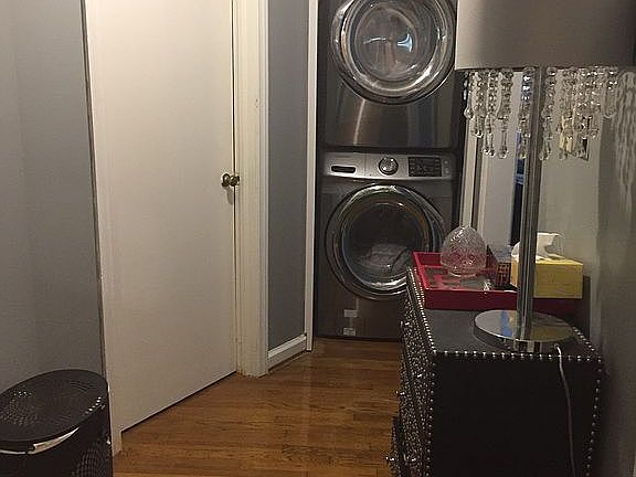 3rd image of 1087 Oakview Dr SE