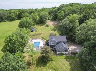 1432 Hickory Hollow Rd NE, Solon, IA 52333