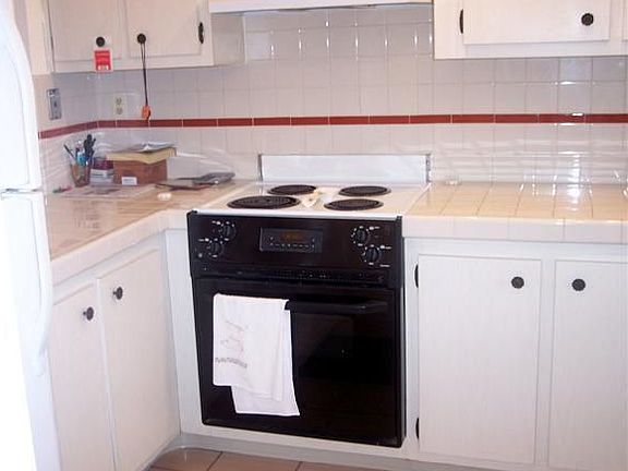 4th image of 9430 Tangerine Pl APT 402