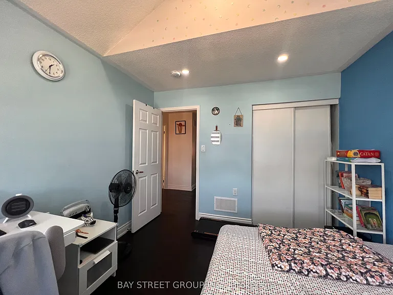 66 Robert Parkinson Dr — Photo 17