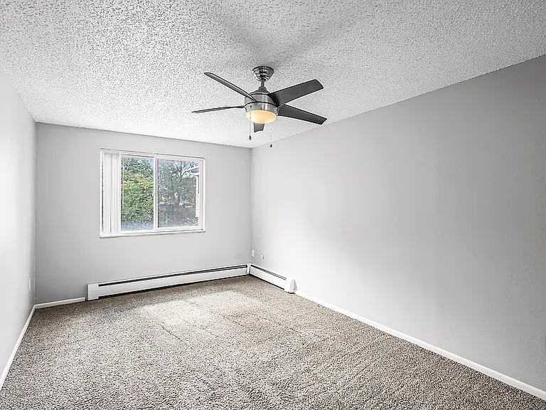 1280 Clayton St. Apartments — Photo 39