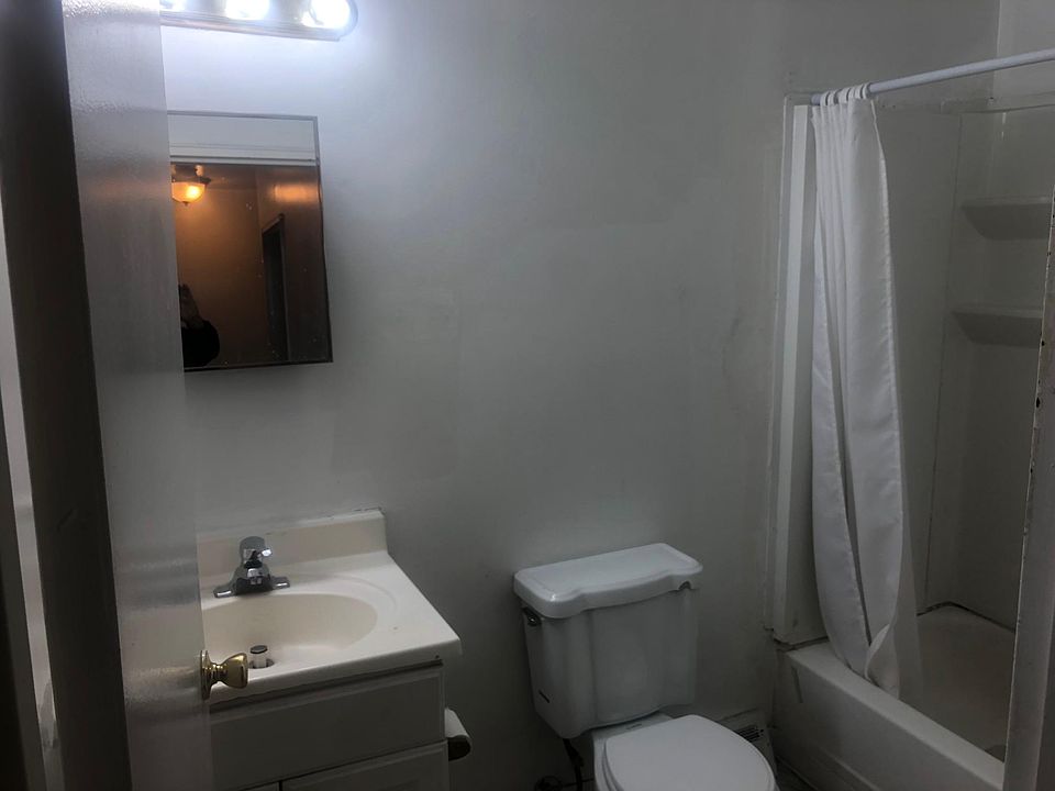 2nd image of 1514 Clifton Ave