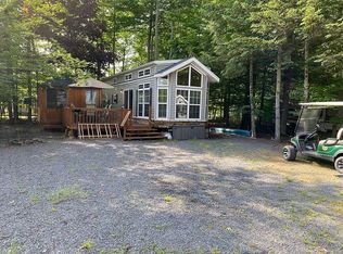 87 Eagle Lake Dr, Gouldsboro, PA 18424