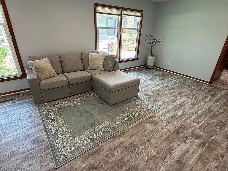 2802 Prairie St — Photo 8
