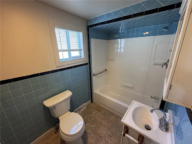 1067 Cleveland Ave — Photo 20
