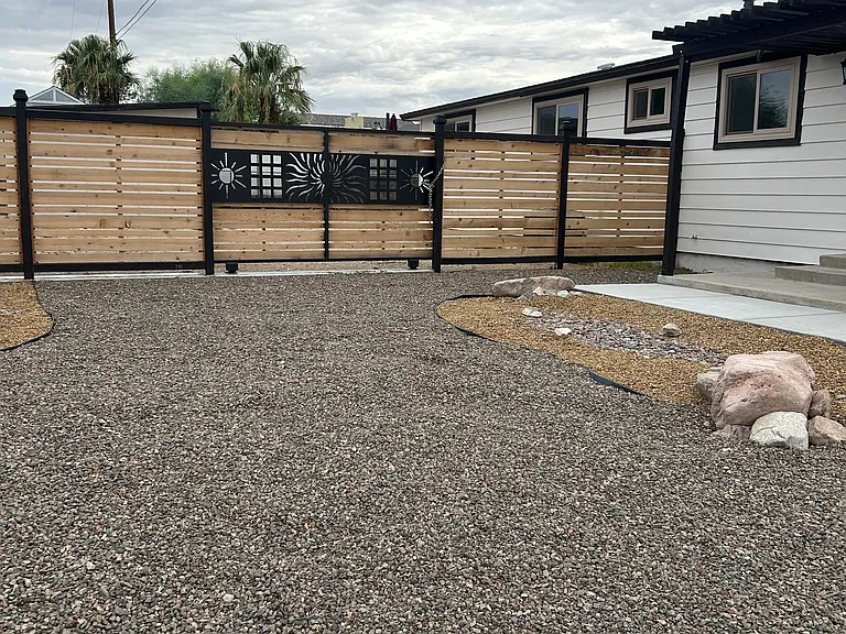 2049 Desoto St — Photo 5
