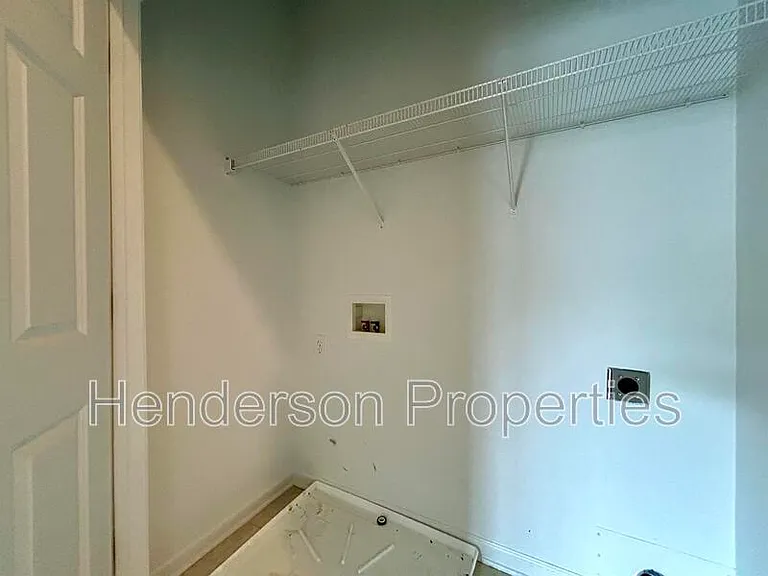 125 Charterhouse Ln — Photo 19