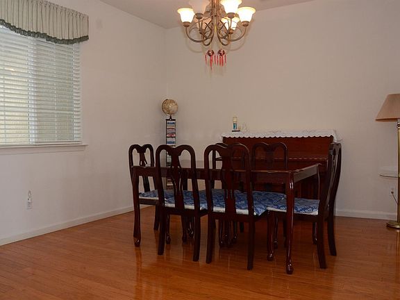 5th image of 1774 Cobblestone Dr