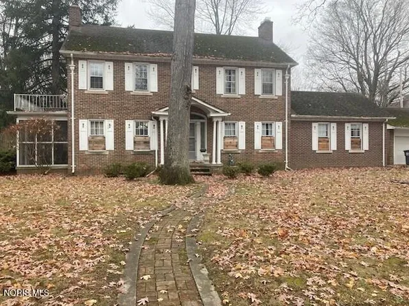 2509 Meadowwood Dr, Toledo, OH 43606