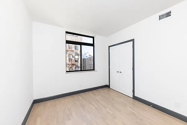 Rented by Oxford Property Group | media 5