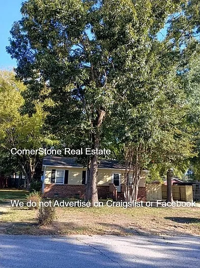 3 bed, 1.0 bath, 936 sqft, $1,195 — Photo 2