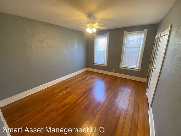 5th image of 3053 N Holton St #1